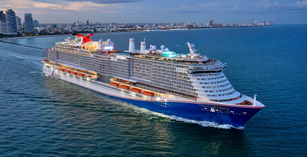 Crociere green: Carnival Corporation lancia parchi solari a Mahogany Bay e Puerta Maya
