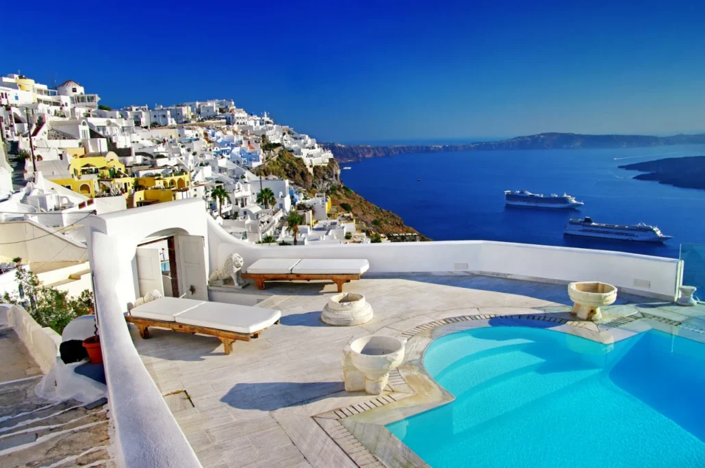 Santorini chiude la storica scalinata del porto vecchio: cosa cambia per i crocieristi