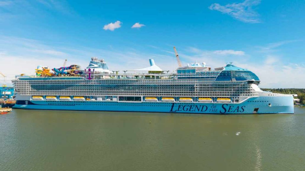 Legend of the Seas debutta nel Mediterraneo: la nuova Icon Class parte da Civitavecchia